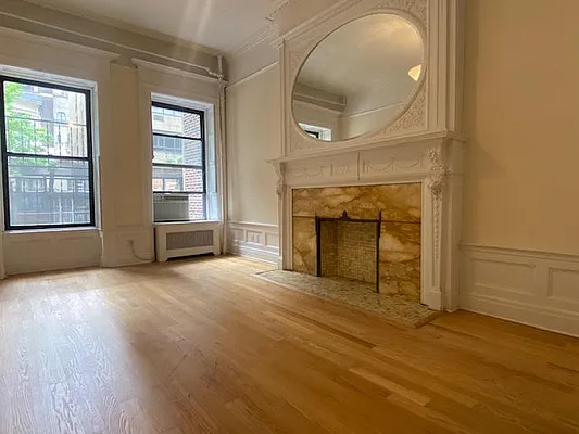 Rented by Compass | media 27