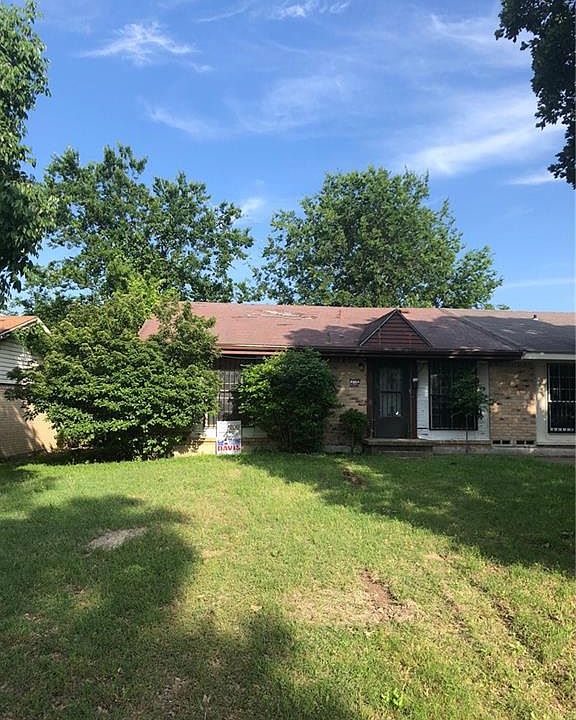 1st image of 250 Ezekial Ave