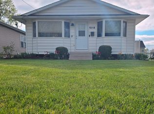 1018 Commercial St, Sycamore, IL 60178