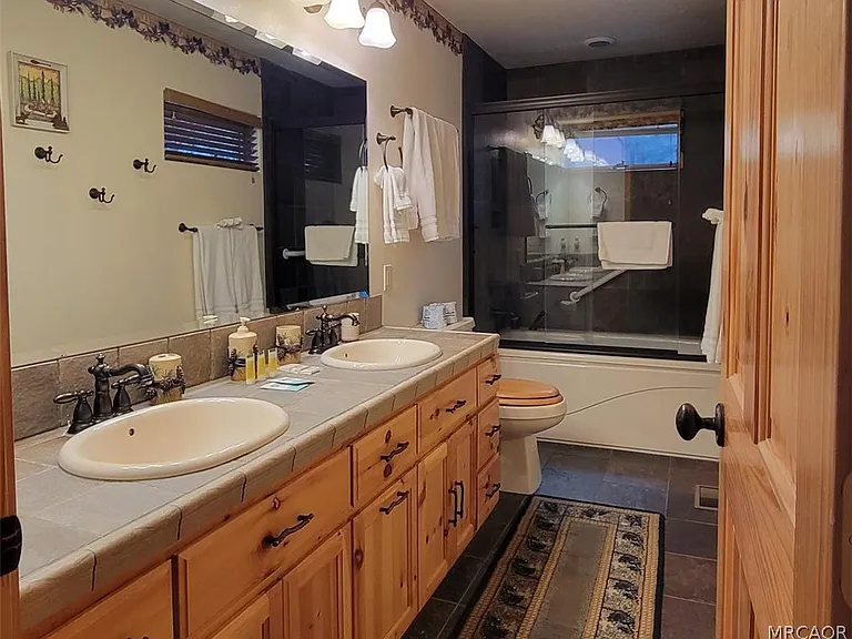 1165 Green Mountain Dr — Photo 27