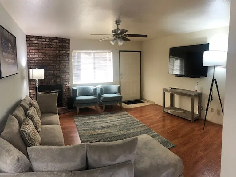 Legacy Townhome — Photo 11