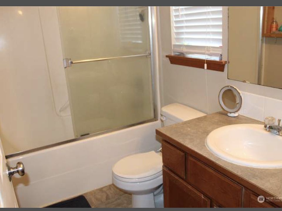 1st image of 5210 167th St E