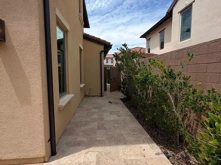186 Villa Rdg — Photo 29