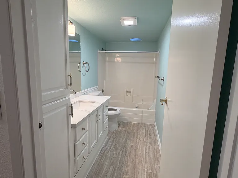 14425 NE 40th St #C102 — Photo 19