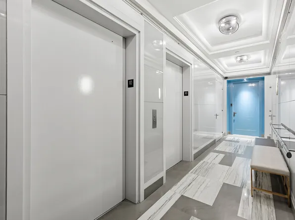 535 West End Avenue image 9 of 28