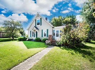 304 E Center St, Eureka, IL