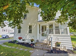 114 Pleasant St, Medina, NY 14103