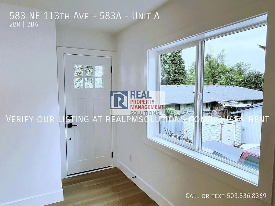 Building Photo - 583 NE 113th Ave #583A