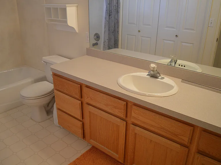 516 W 300 S — Photo 17