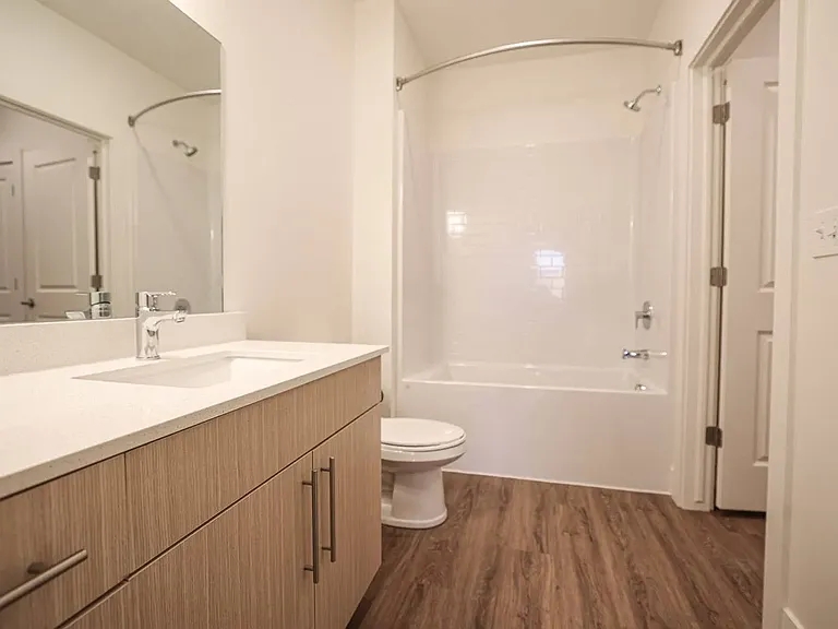 Northgate Apartments — Photo 25