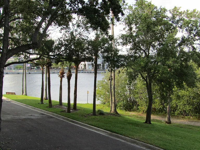 713 Cruise View Dr — Photo 28