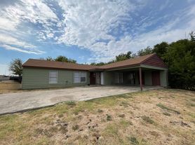 910 - 912 Williamson Dr