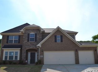 4902 Cove Valley Dr SE, Owens Cross Roads, AL 35763