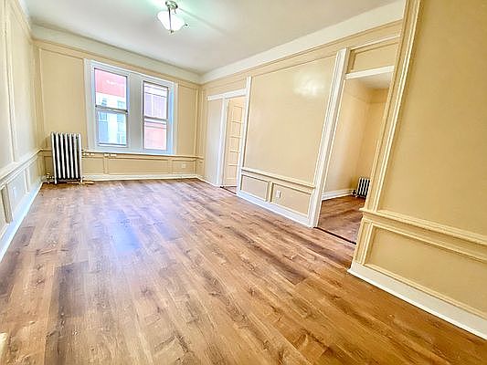 3rd image of 464 Empire Blvd #2F