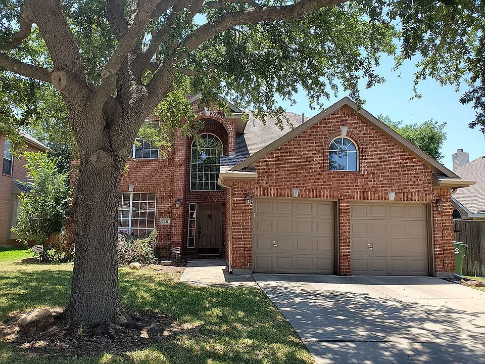 1st image of 2921 Pioneer Park Dr