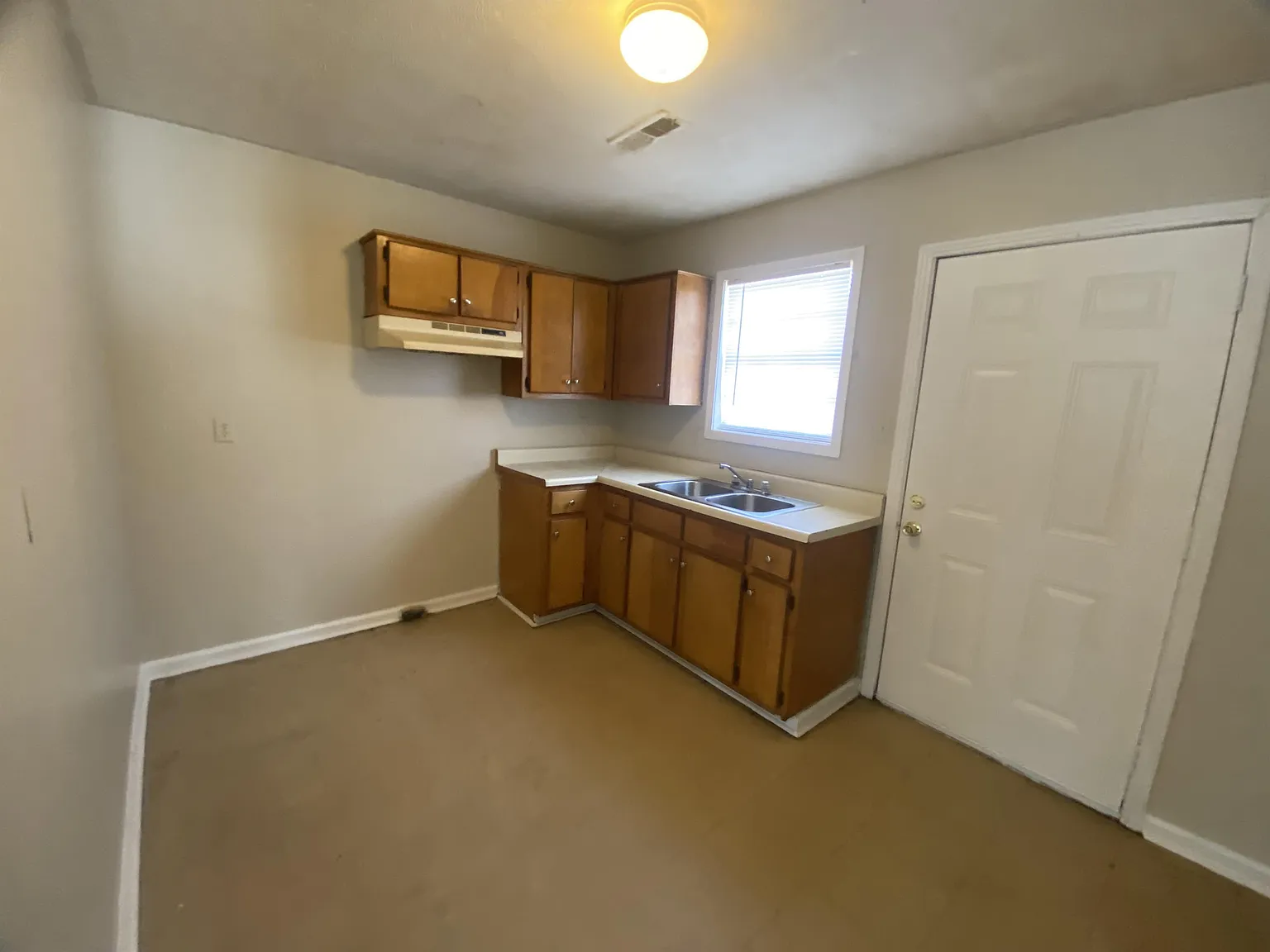 1142 Ferrell St New - 1 — Photo 3