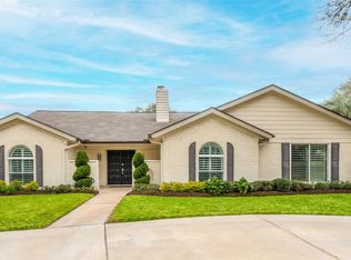 3119 Broadmoor Dr, Sugar Land, TX 77478