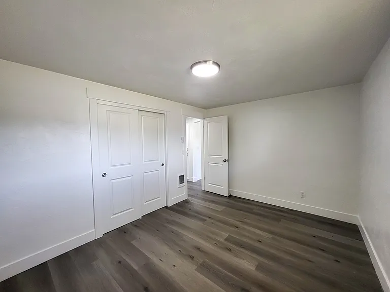666 Hawthorne Ave NE #666 — Photo 10