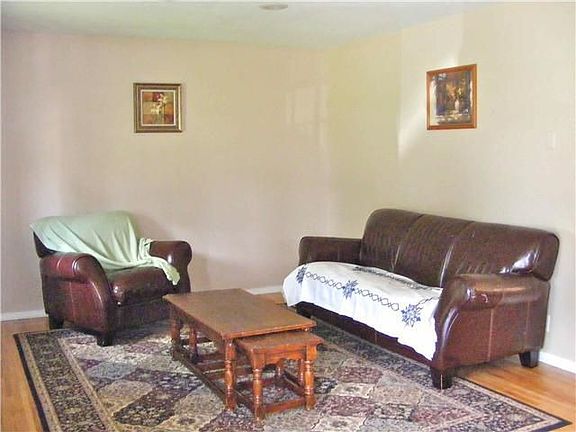 3rd image of 519 Bonerwood Dr