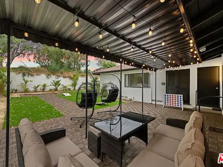 2617 S Beverly Dr — Photo 29