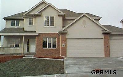 1st image of 17166 Parker Pkwy