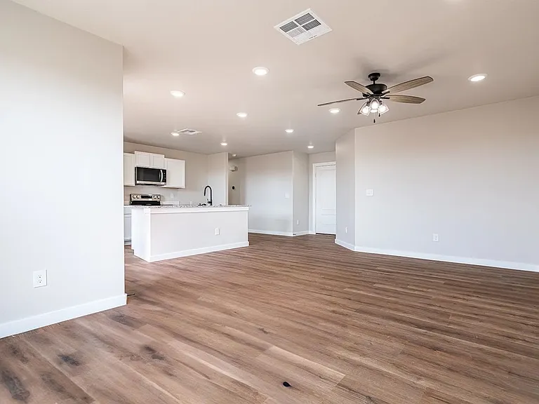 3521 Turner Ave — Photo 6