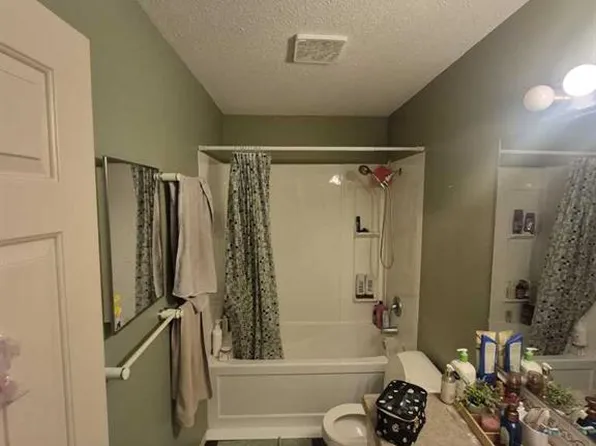 4732 S 54th St #401, Red Deer, AB T4N 2G3