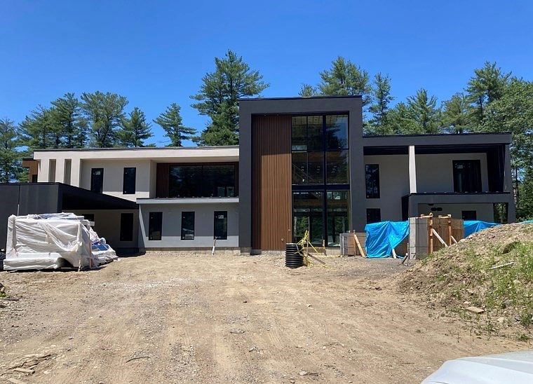 2nd image of 146 Georgetown Rd