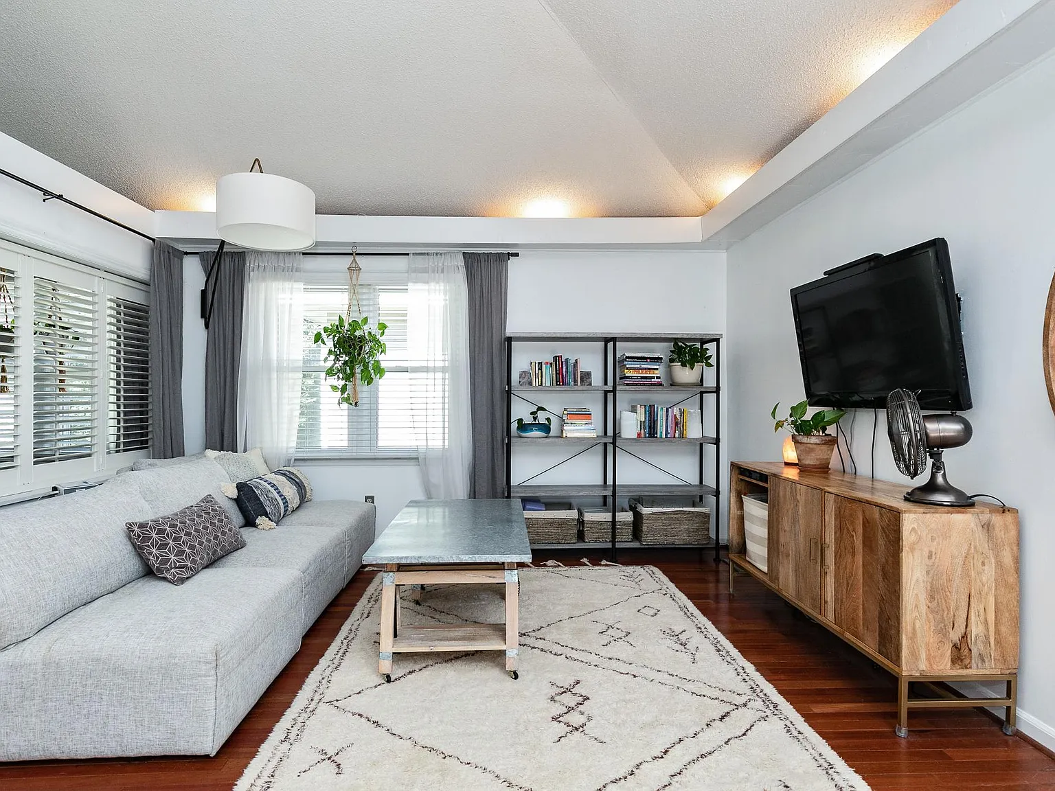 1 bed, 600 sqft, $1,595 — Photo 3
