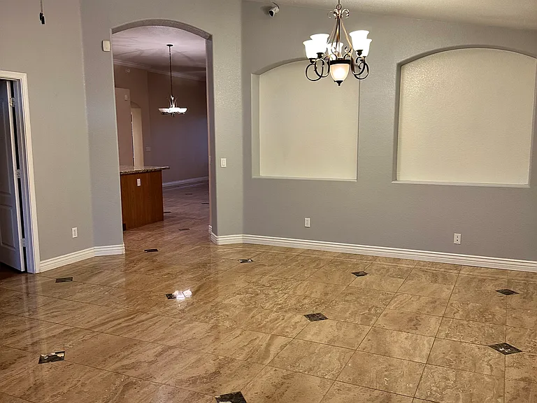 862 N John Way — Photo 18