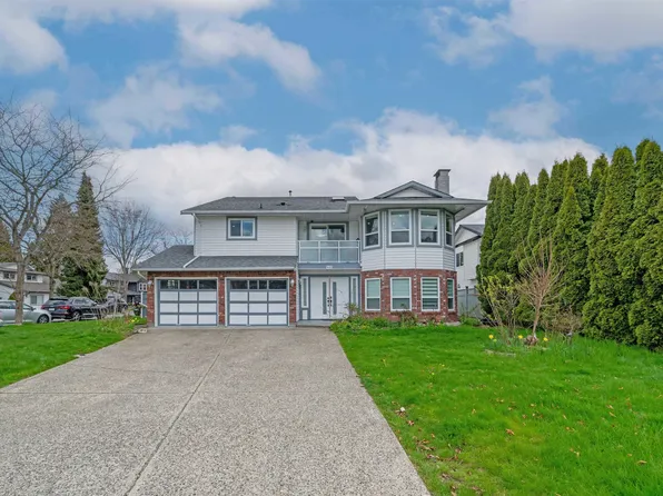 9482 153rd St, Surrey, BC V3R 9C7