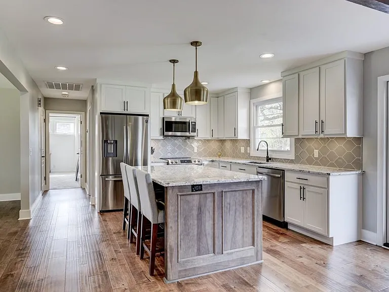 5405 Wakefield Dr — Photo 8