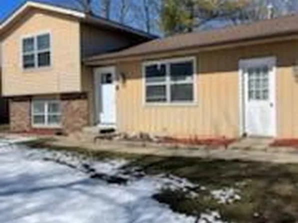 1881 32nd St SE, Grand Rapids, MI 49508