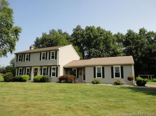 12 Kelly Dr, Enfield, CT 06082