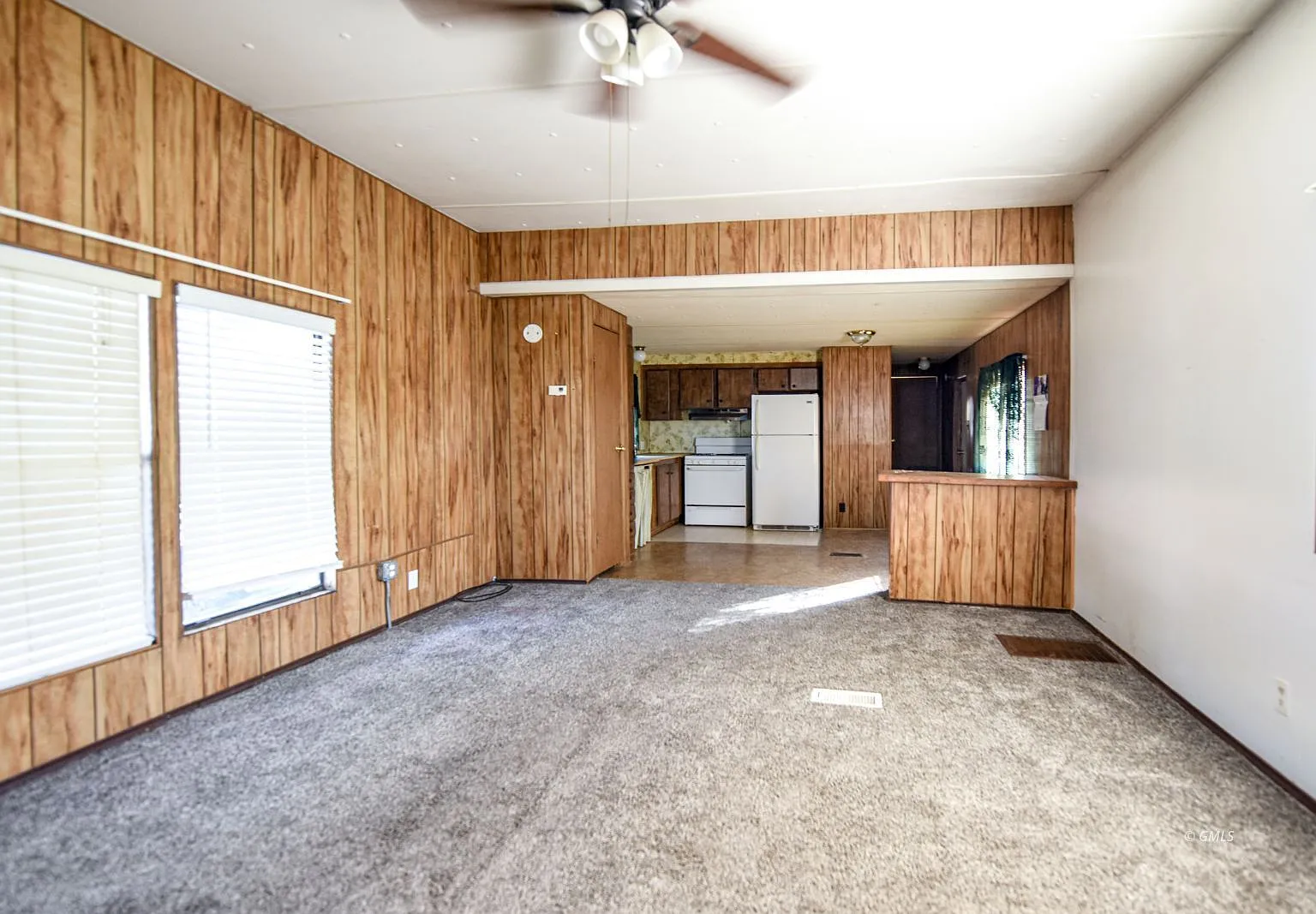 2 bed, 2.0 bath, 864 sqft, $950 — Photo 3