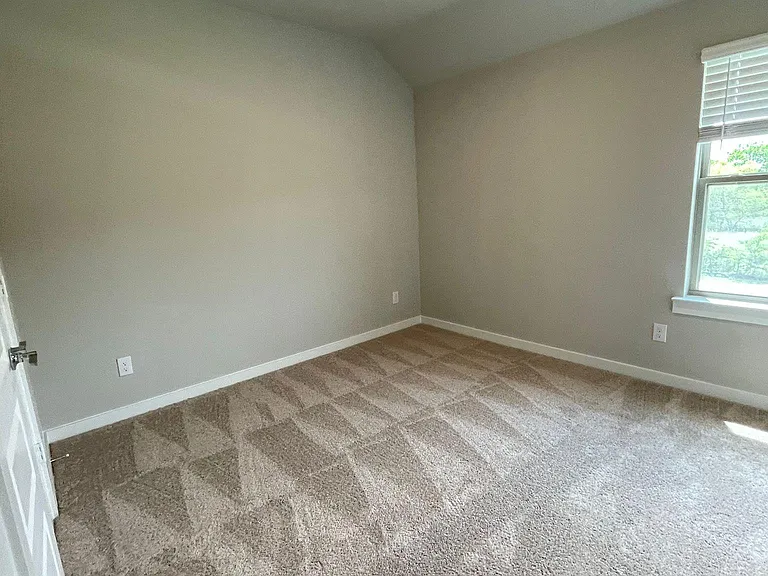 1101 Mahogany Dr — Photo 28