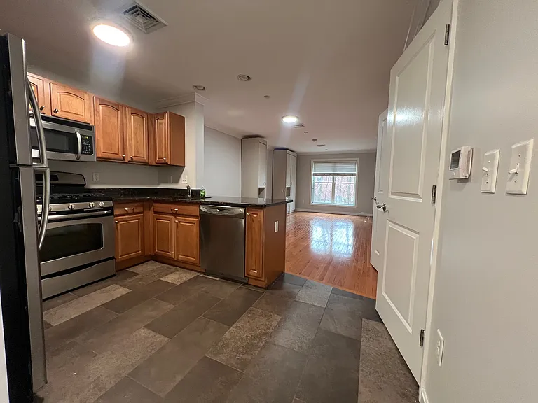 446 Belgrade Ave #109 — Photo 10
