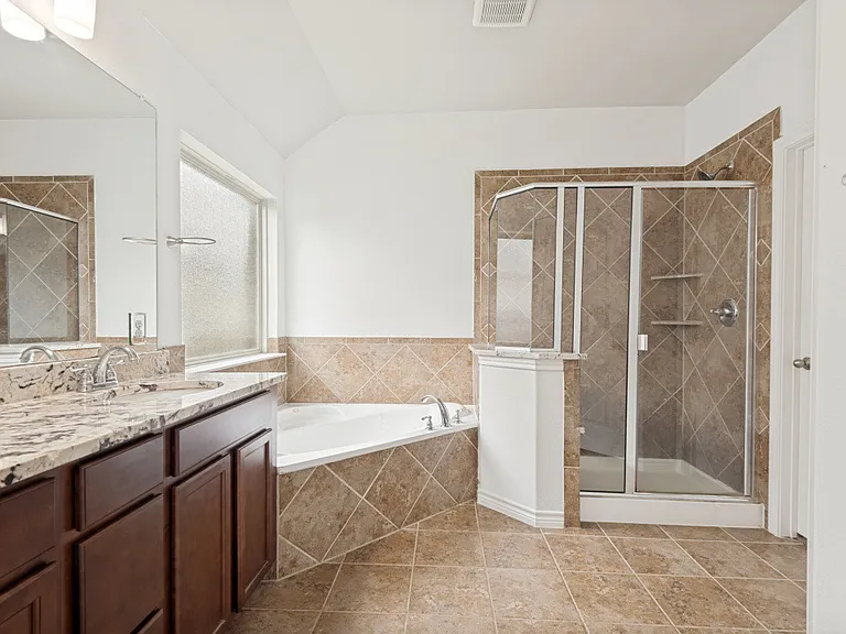 309 Acadia Ln — Photo 16
