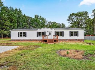 5214 Bradshaw Rd, Newton Grove, NC 28366