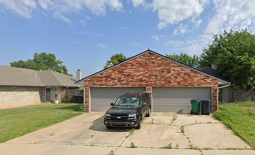 8021 NW 80th St