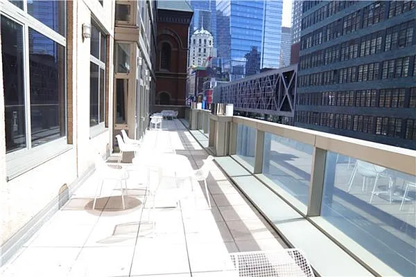 Rented by Addison Property Group | media 13