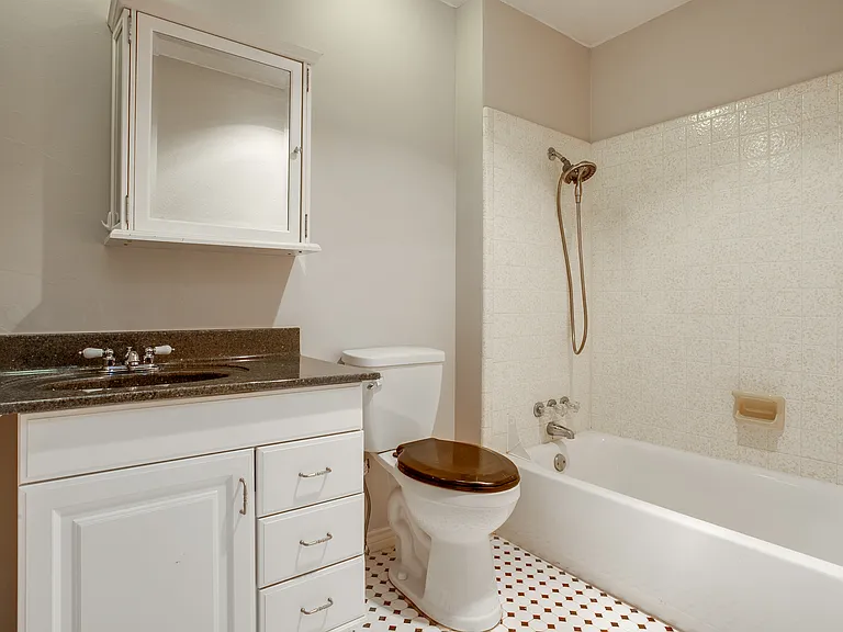 1308 Grinnell Dr — Photo 8