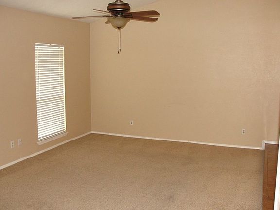 4th image of 1317 Baxter Dr