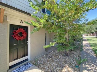 1408 Summit St APT A, College Station, TX 77845