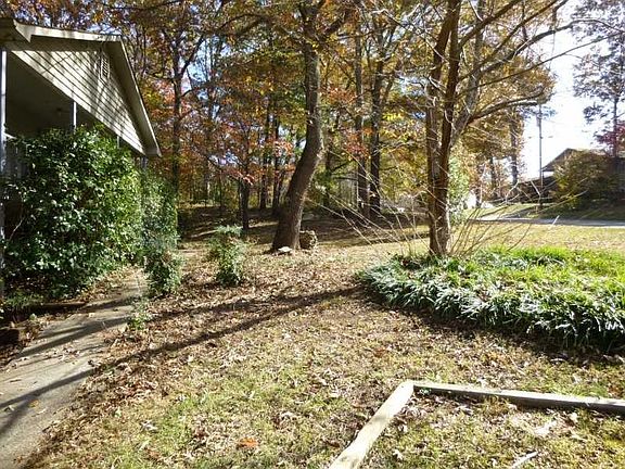 2nd image of 316 Creekbend Dr