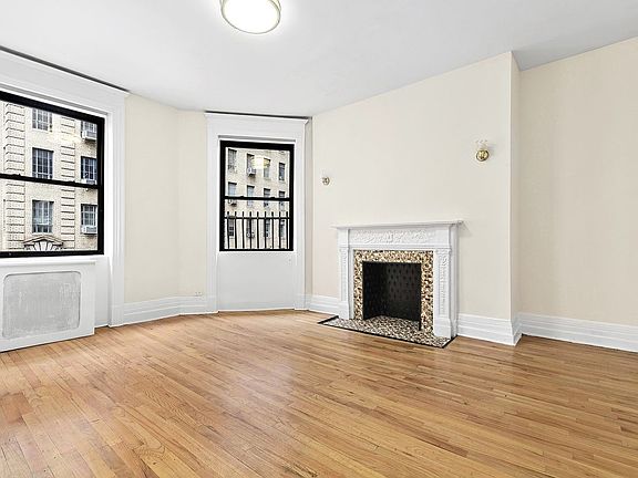 5th image of 342 W 56th St APT 3F