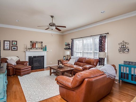 5th image of 5020 Sadler Place Ter