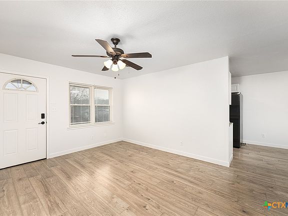 5th image of 2122 Circle Dr