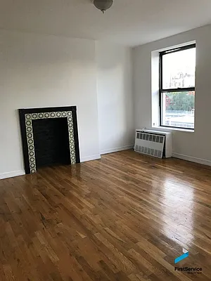 Rented by FirstService Realty (legacy) | media 10