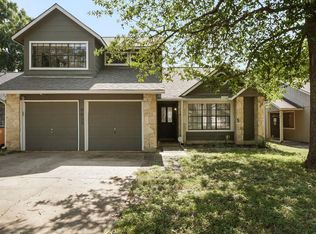 9833 Briar Ridge Dr, Austin, TX 78748